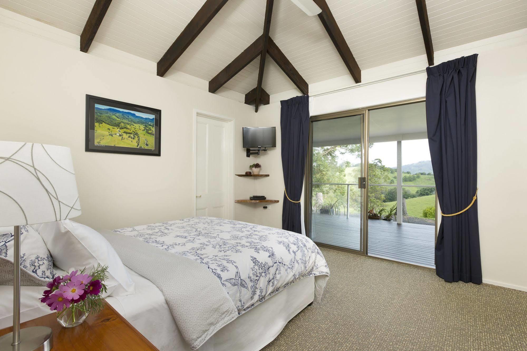 Hillcrest Mountain View Retreat Bed & Breakfast Crystal Creek Bagian luar foto