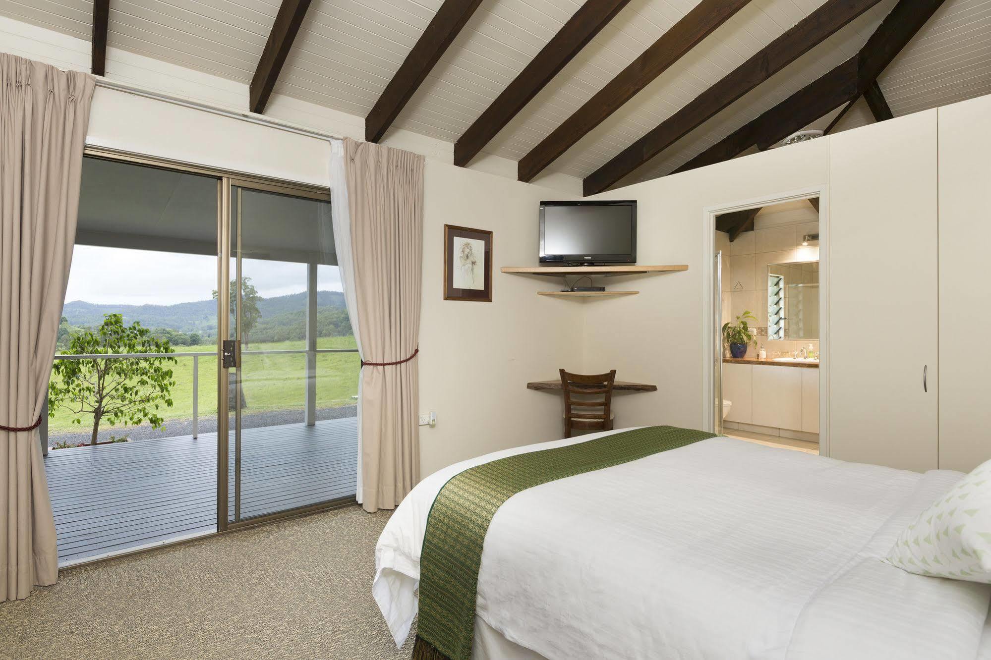 Hillcrest Mountain View Retreat Bed & Breakfast Crystal Creek Bagian luar foto